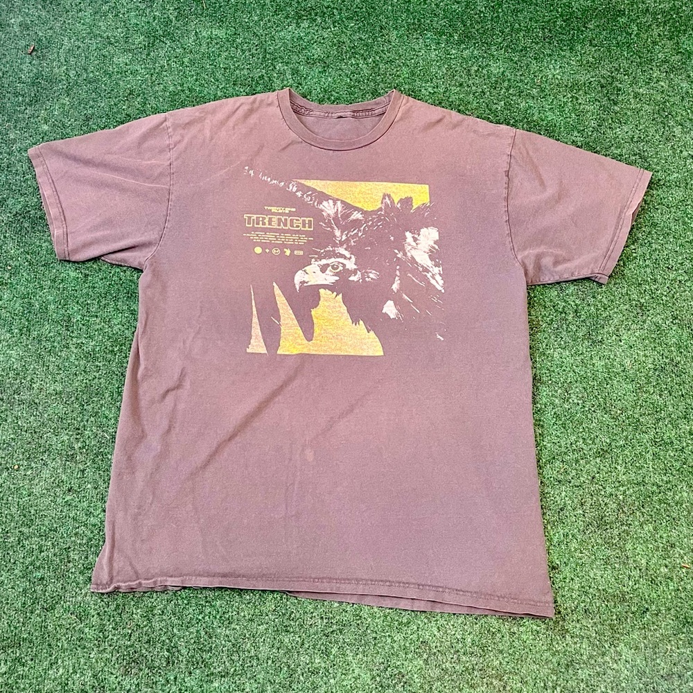 Y2K 21 Pilots Band Tee